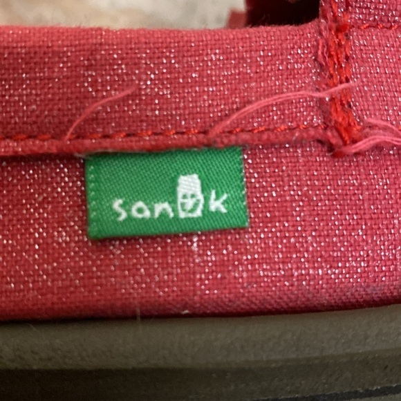 Sanuk Red Canvas Slip On Surfer Flat Shoes. 11 - Picture 6 of 8